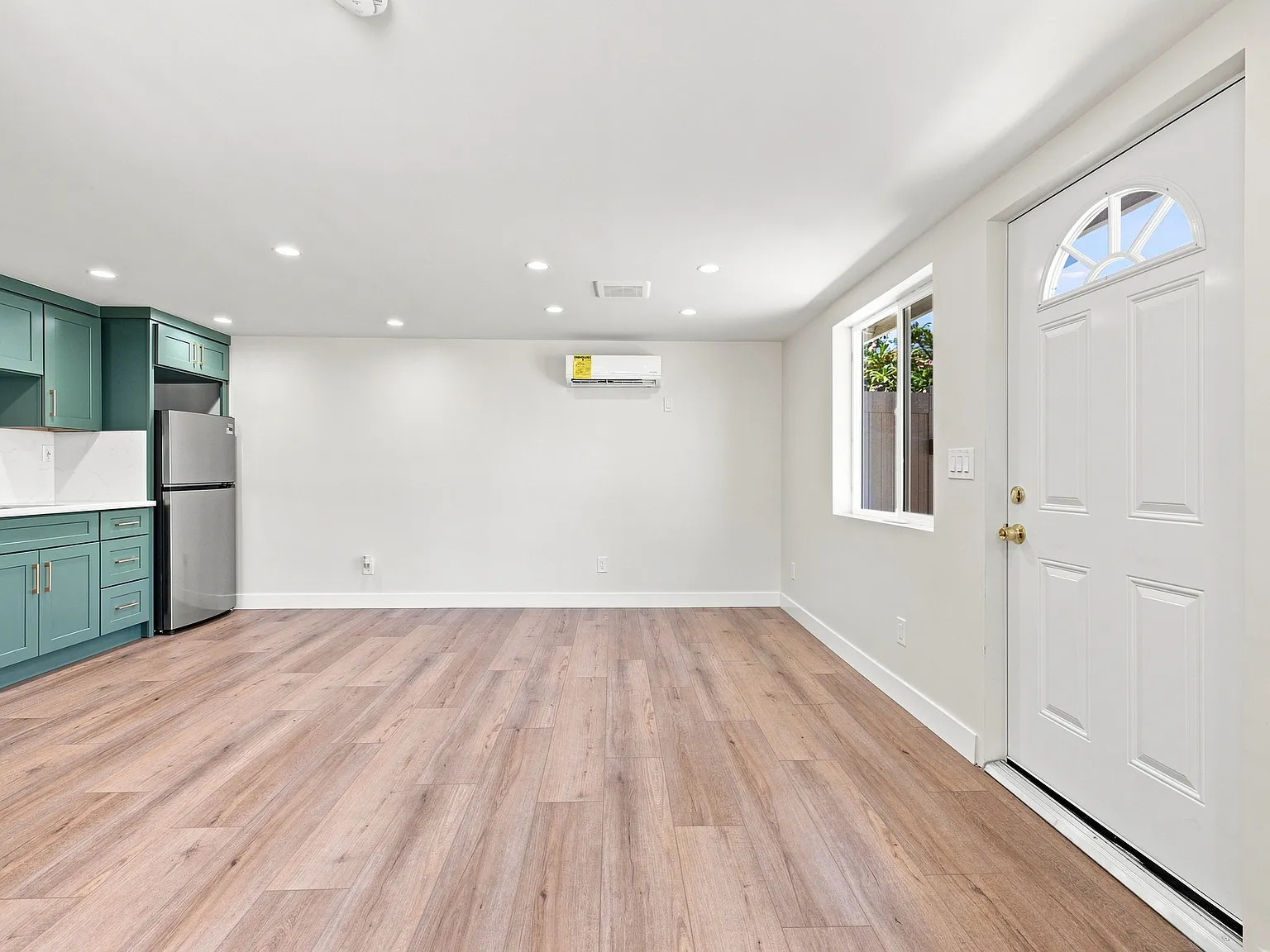 S Locust Dr, Fullerton — Photo 3