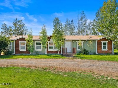 246 Latigo Ln, Yakima, WA, 98901