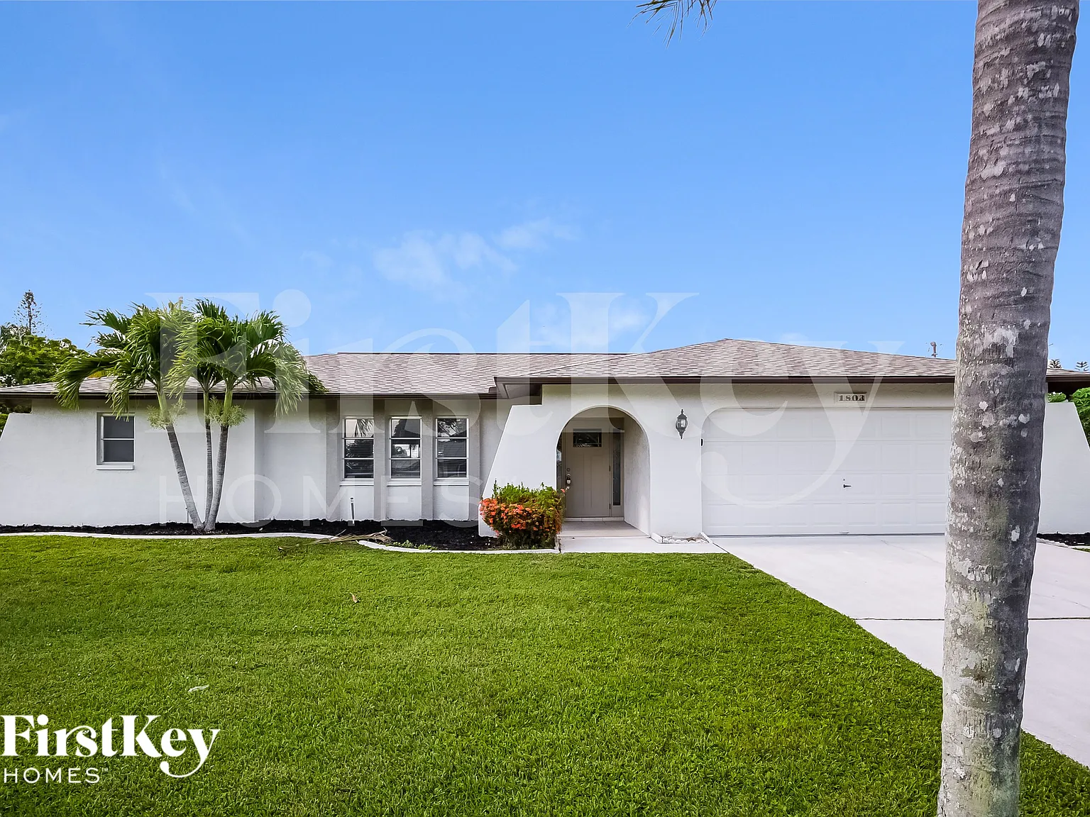 3 bed, 2.0 bath, 1685 sqft, $2,180 — Photo 1