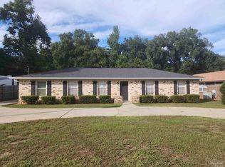 8428 Ridgefield Rd, Pensacola, FL 32514