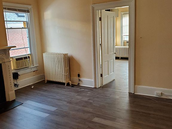 3rd image of 503 Hanover St APT 3