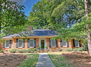 1413 Redcoat Dr, Charlotte, NC 28211