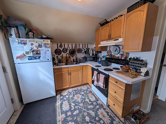 4th image of 73 Highland St