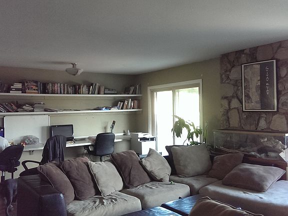 3rd image of 4001 Tropico Way