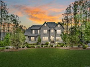 4070 Country Overlook Dr, Fort Mill, SC 29715