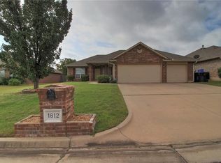 1812 NW 173rd St, Edmond, OK 73012