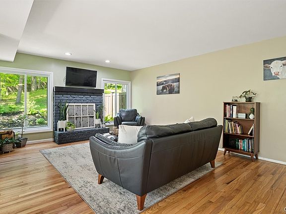 2nd image of 23 Jarvis Dr