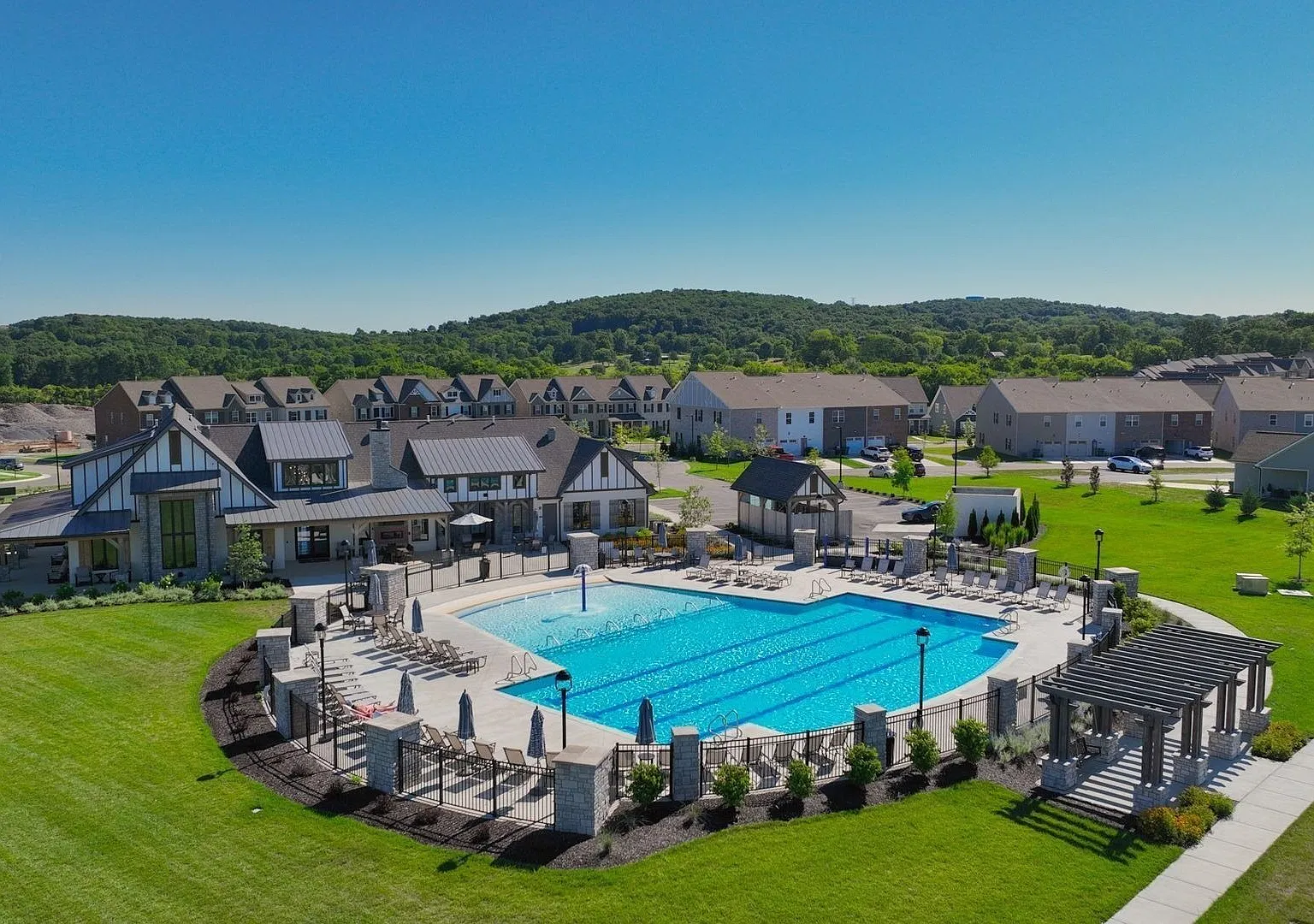 **Be The Lucky One To Live In This 2022-Built Upscale Home In The Preserve At Belle Pointe** — Photo 3