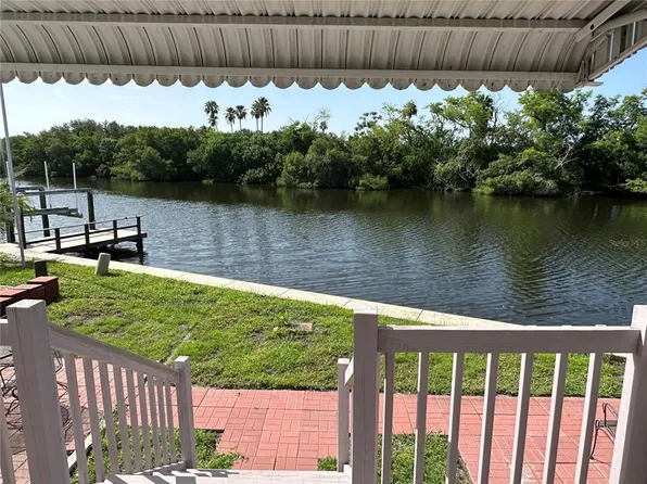 460 Mount Oak Ave NE #745, Saint Petersburg, FL 33702