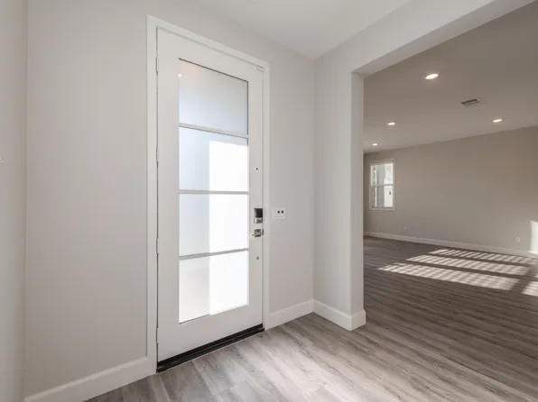 324 Chorus, Irvine, CA 92618