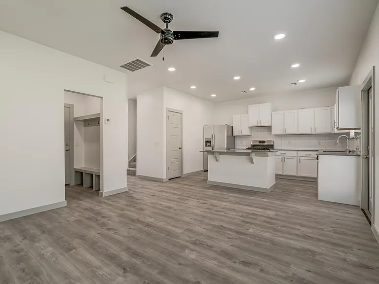 13518 Vinita Dr #13518 — Photo 14