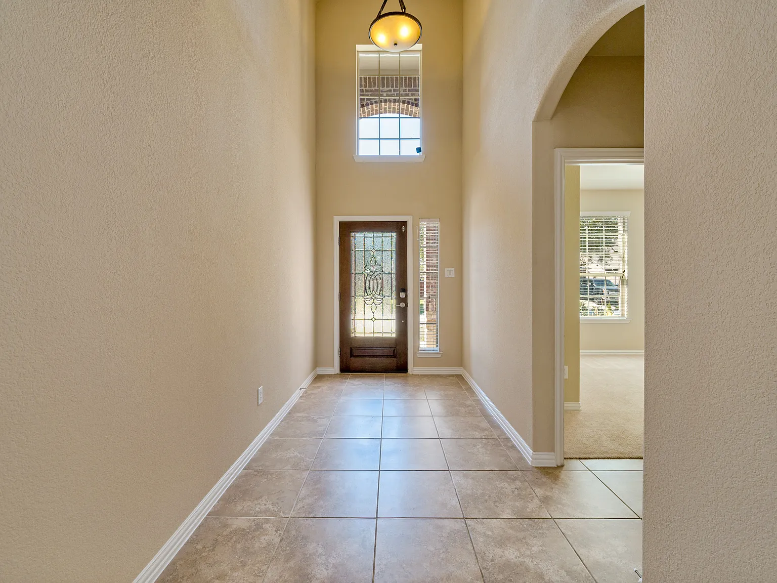 4 bed, 2729 sqft, $3,100 — Photo 4