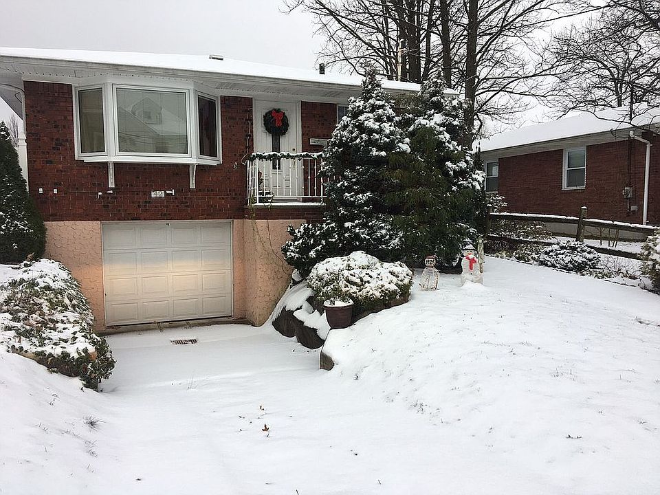 2nd image of 42 Ardsley St