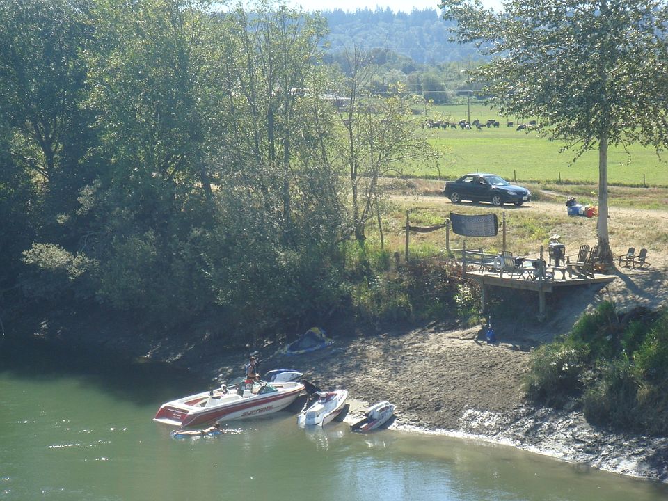 2nd image of 5212 52nd St SE