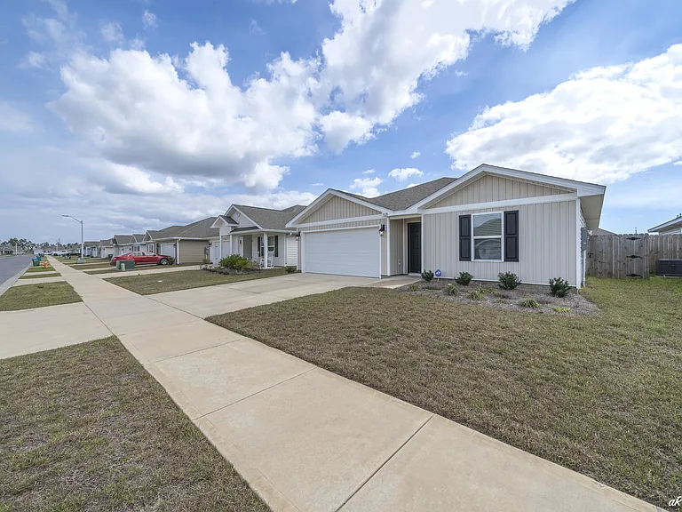 5028 Rivergrass Dr — Photo 3