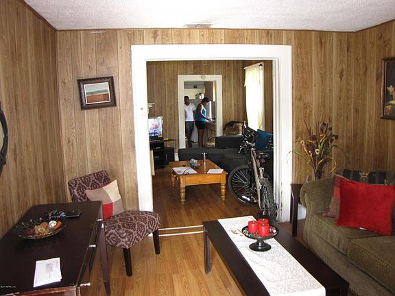 4th image of 1495 W 8th St