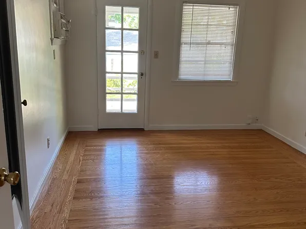 2701 Marty Way, Sacramento, CA 95818