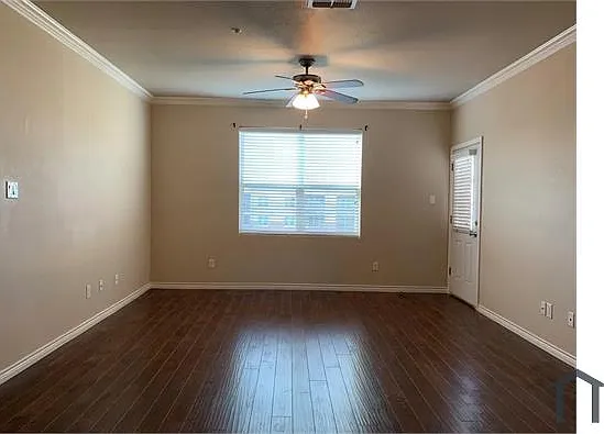 2 bed, 1100 sqft, $1,862 — Photo 2