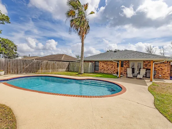 313 Louis Dr, Houma, LA 70364