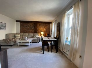 440 Hanover St APT 3D, Boston, MA 02113