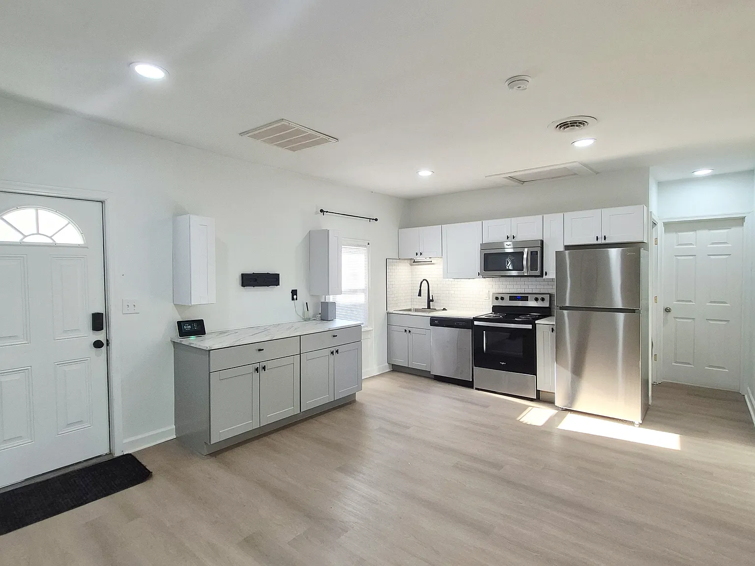 406 Saint Mark Street - 1 — Photo 3