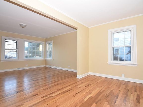 3rd image of 520 N Lavergne Ave