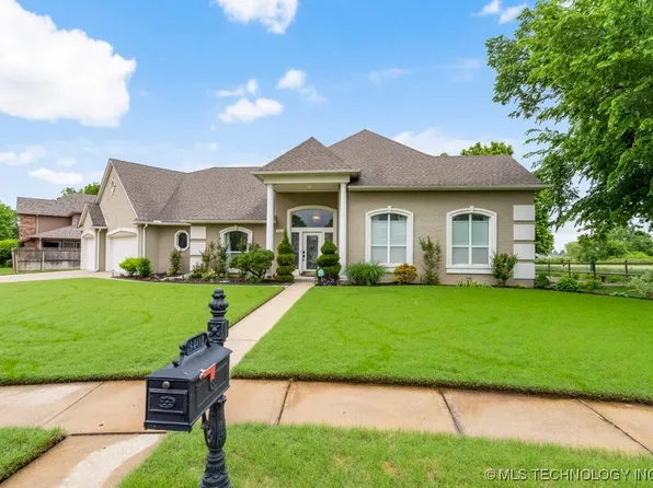 3401 N Narcissus Ave, Broken Arrow, OK 74012