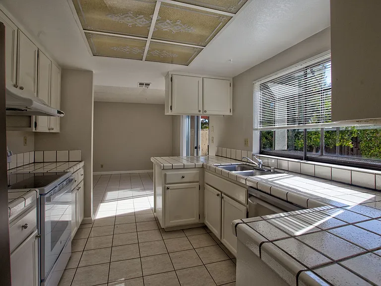 4299 Nerissa Cir — Photo 8