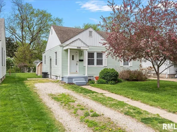 2953 S 5th St, Southern View, IL 62703