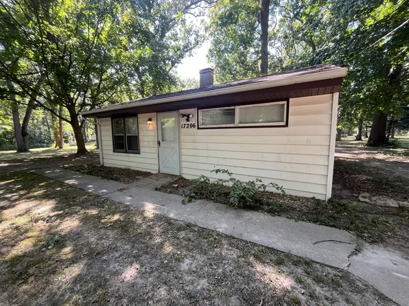 17206 S Lily Cache Rd, Plainfield, IL 60586
