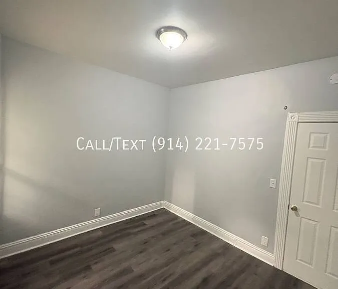 162 Waverly St #2 — Photo 1
