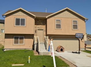 7818 N Blue Spruce Rd, Eagle Mountain, UT 84005