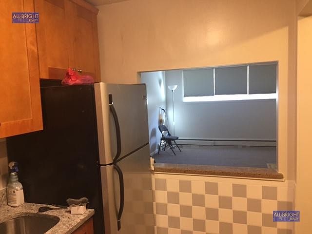 2nd image of 20 Radcliffe Rd APT 110J