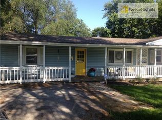 17211 Chestnut Dr, Belton, MO 64012