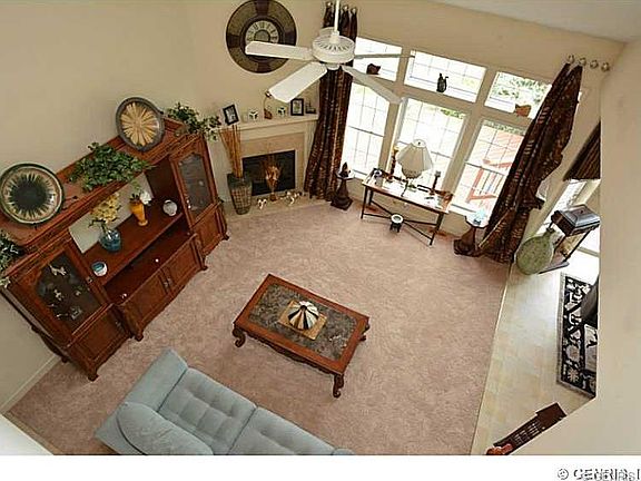 3rd image of 18 Alameda Dr