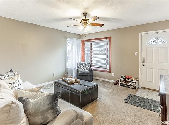 5th image of 30742 Ann Arbor Trl