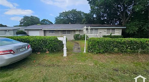357 Dubs Dr — Photo 1