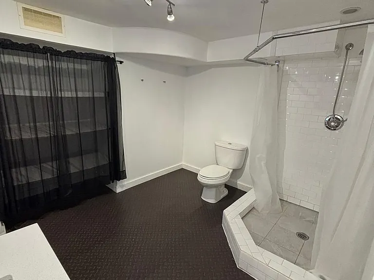 73 Farmbrook Rd #BASEMENT — Photo 22