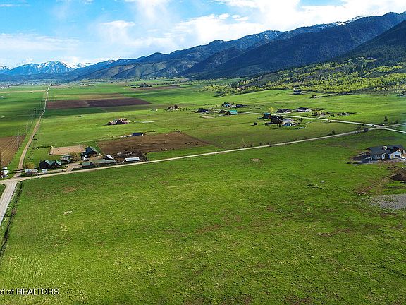 5th image of LOT 2 Wagon Wheel Cir