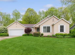 1411 Whispering Trl, Benton Harbor, MI