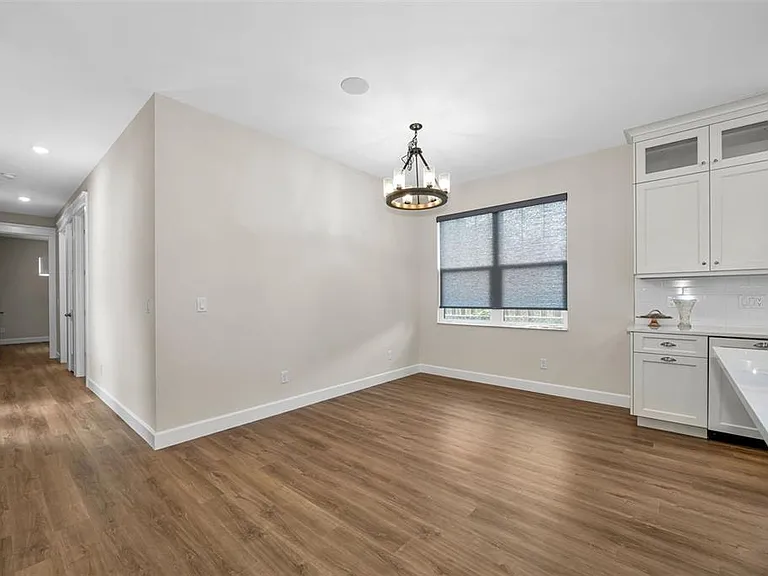 522 Louden Ave — Photo 23