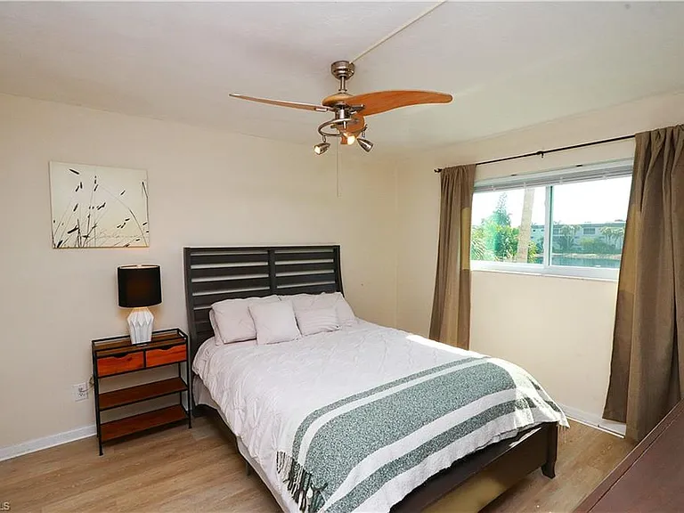 1004 Manatee Rd #H202 — Photo 9