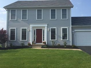45 Park Meadow Dr, West Seneca, NY 14224