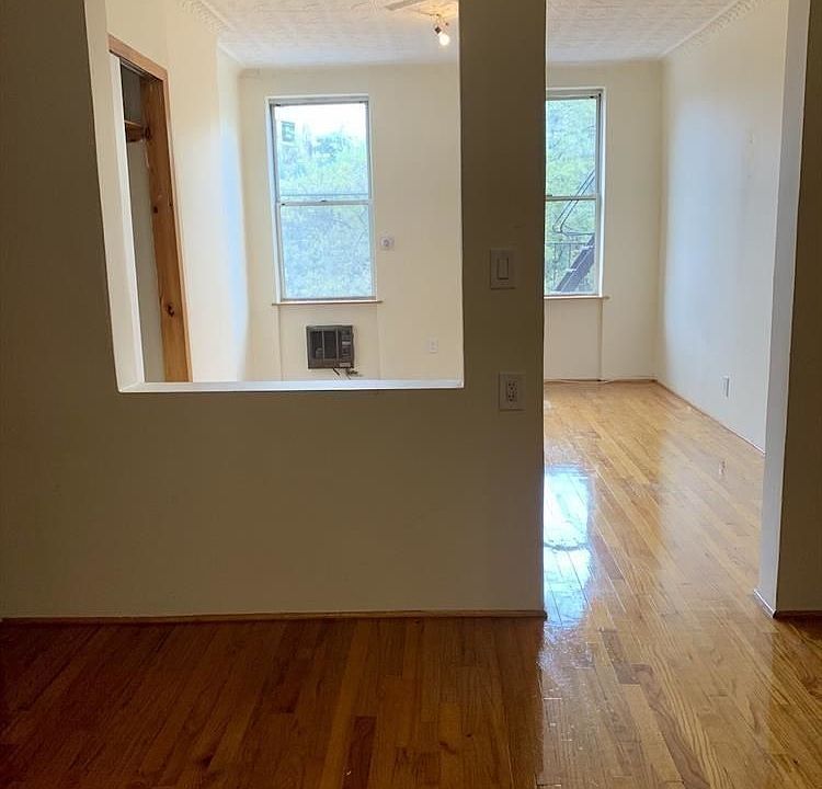 2nd image of 169 E Broadway APT 9