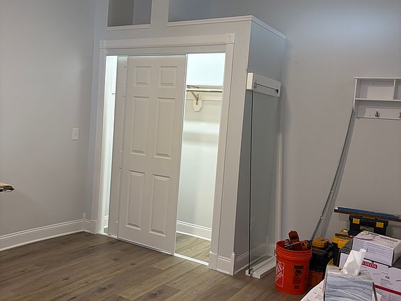 3rd image of 281 Meigs St APT 3