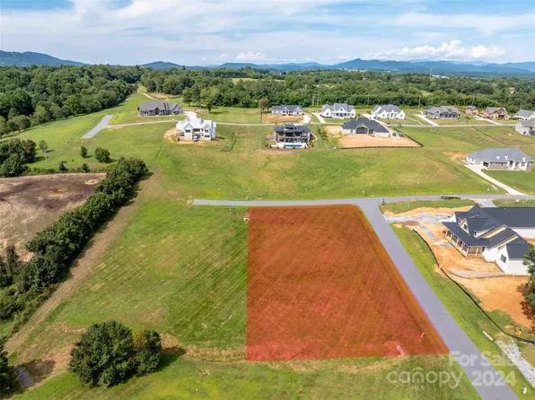 107 Double Knob Rd #67, Mills River, NC 28759