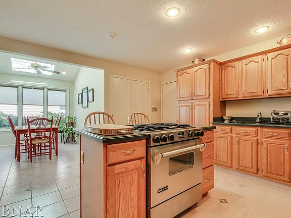 5th image of 3 Buckhurst Ct