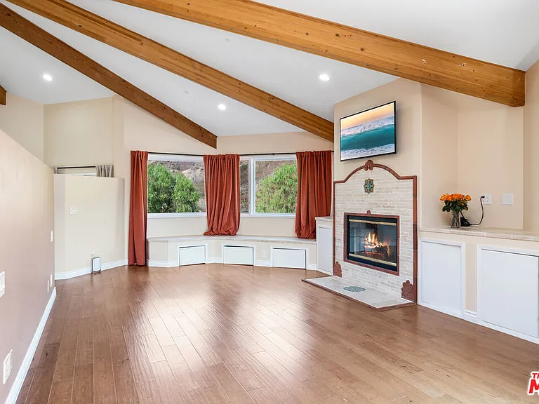 34136 Mulholland Hwy — Photo 18