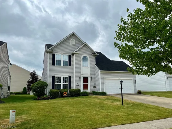 273 Sandstone Ridge Way, Berea, OH 44017