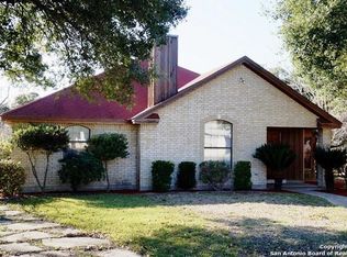 165 Cottonwood, Uvalde, TX 78801
